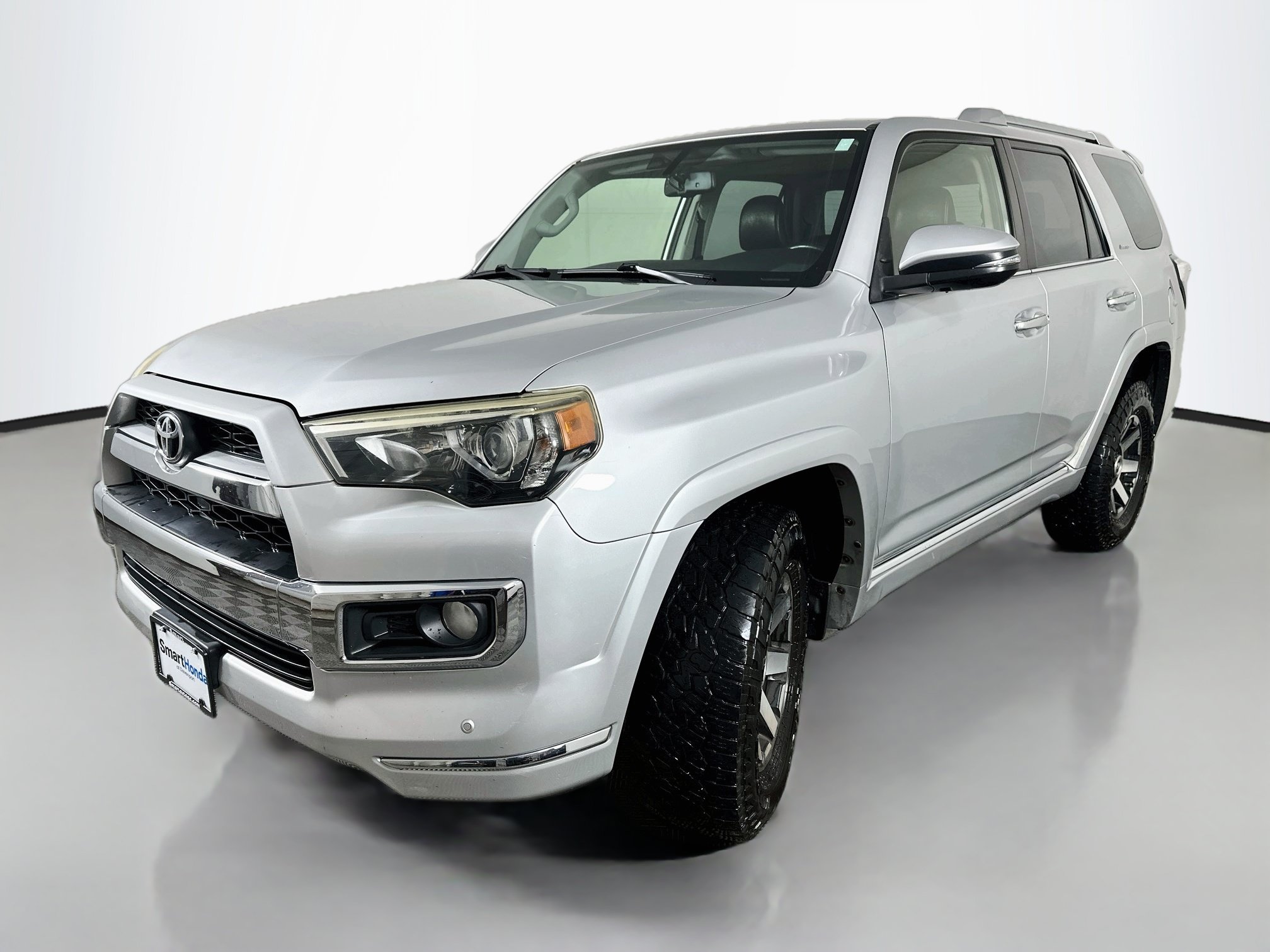 Used 2014 Toyota 4Runner Limited AWD/4WD image 3