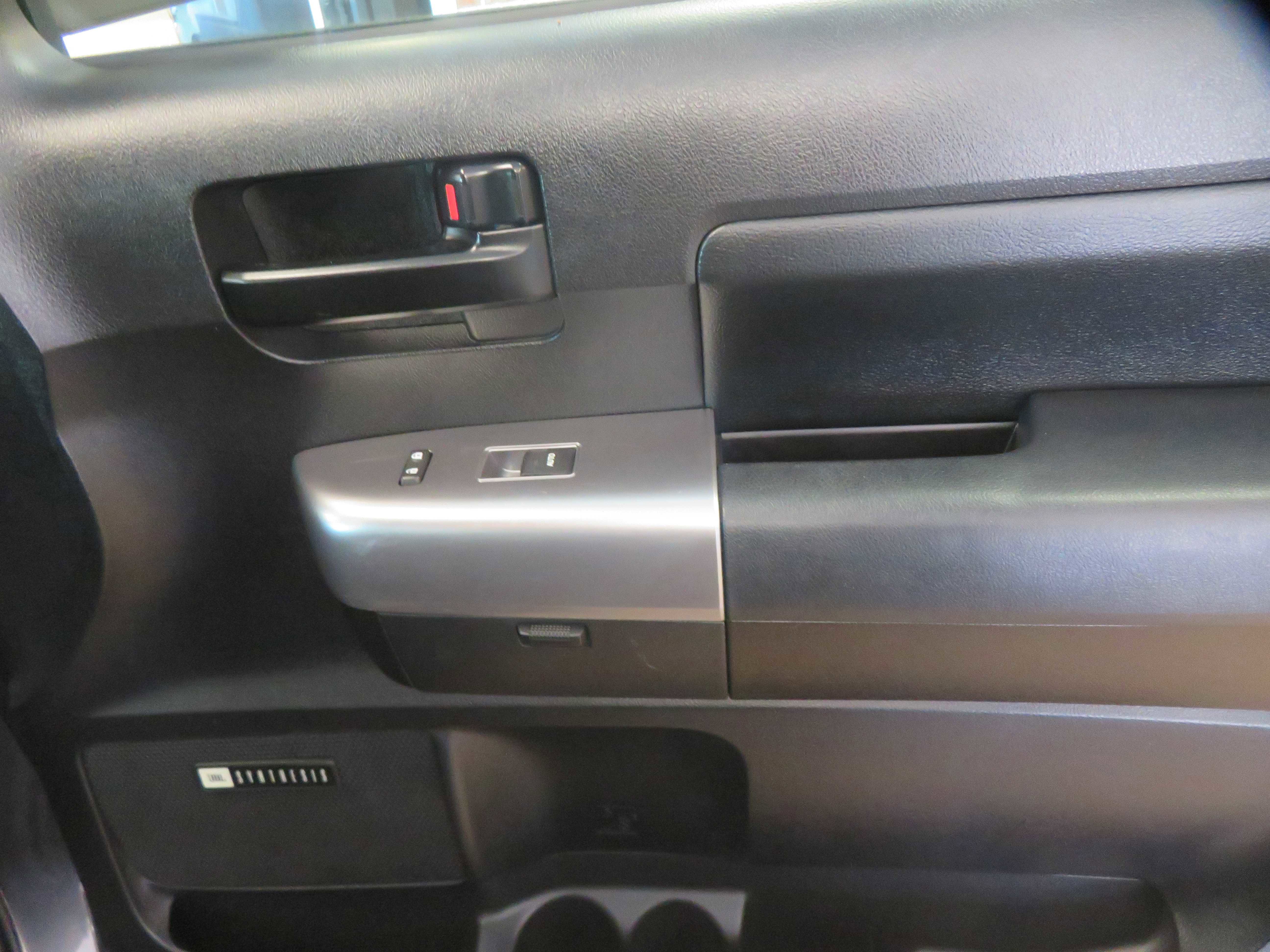 Used 2021 Toyota Sequoia TRD Pro AWD/4WD image 31