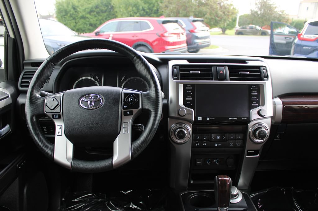 Used 2023 Toyota 4Runner Limited AWD/4WD image 15