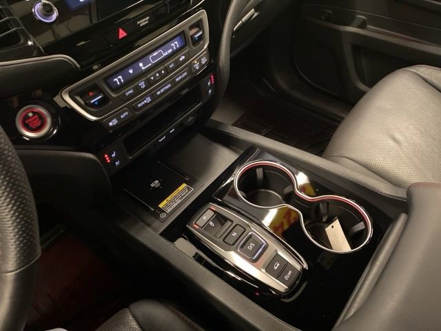 Used 2024 Honda Passport Black Edition image 15