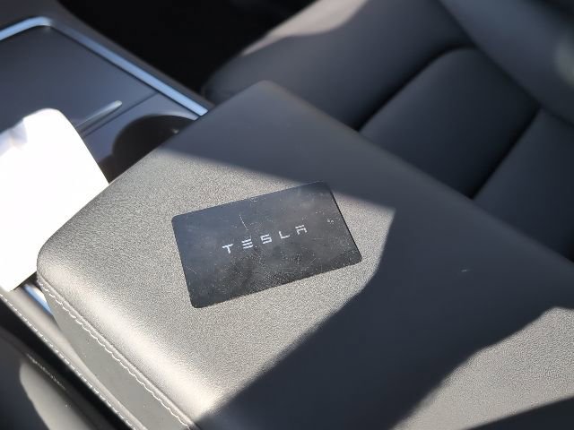 Used 2025 Tesla Model Y Long Range image 25