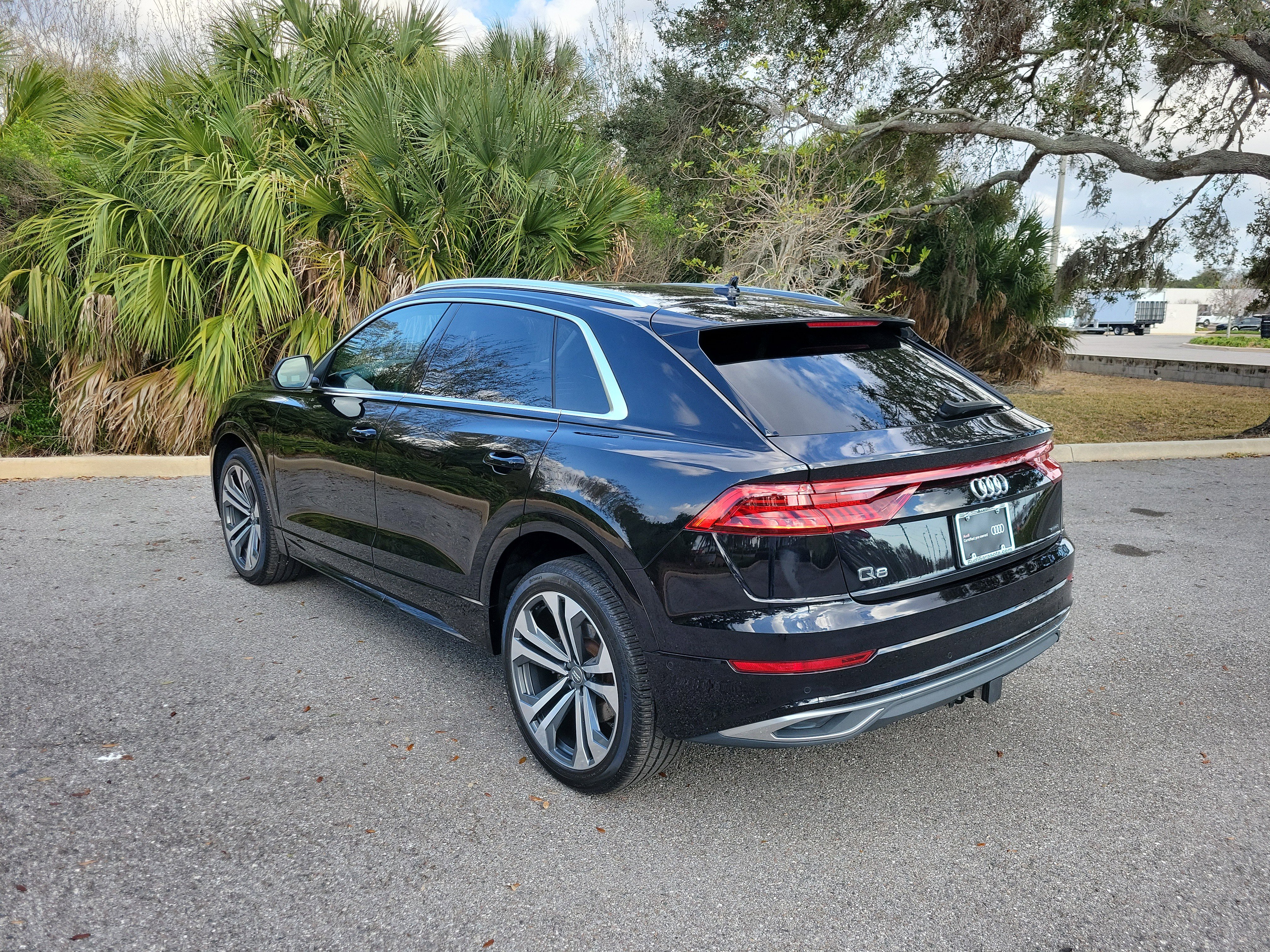 Used 2021 Audi Q8 Prestige image 6