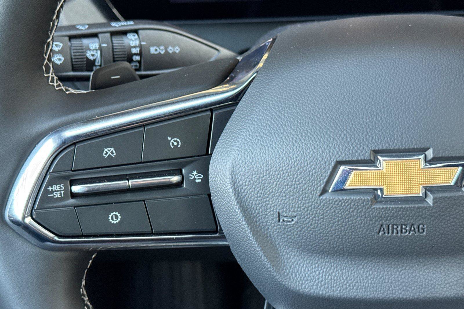 New 2026 Chevrolet Traverse LT FWD image 32