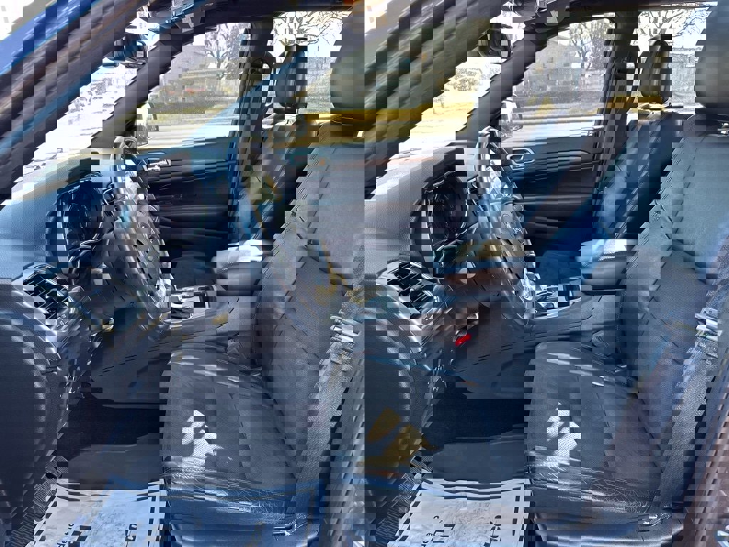 Used 2019 Jeep Grand Cherokee Altitude image 19