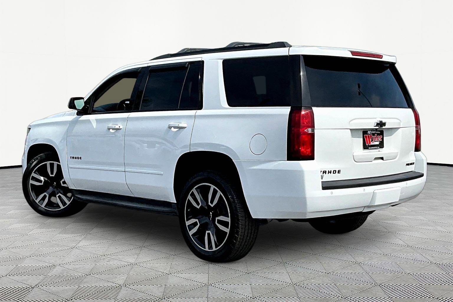 Used 2019 Chevrolet Tahoe Premier AWD/4WD image 4