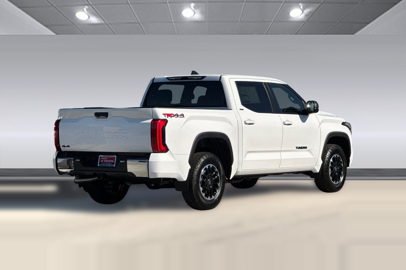 New 2026 Toyota Tundra SR5 AWD/4WD image 9