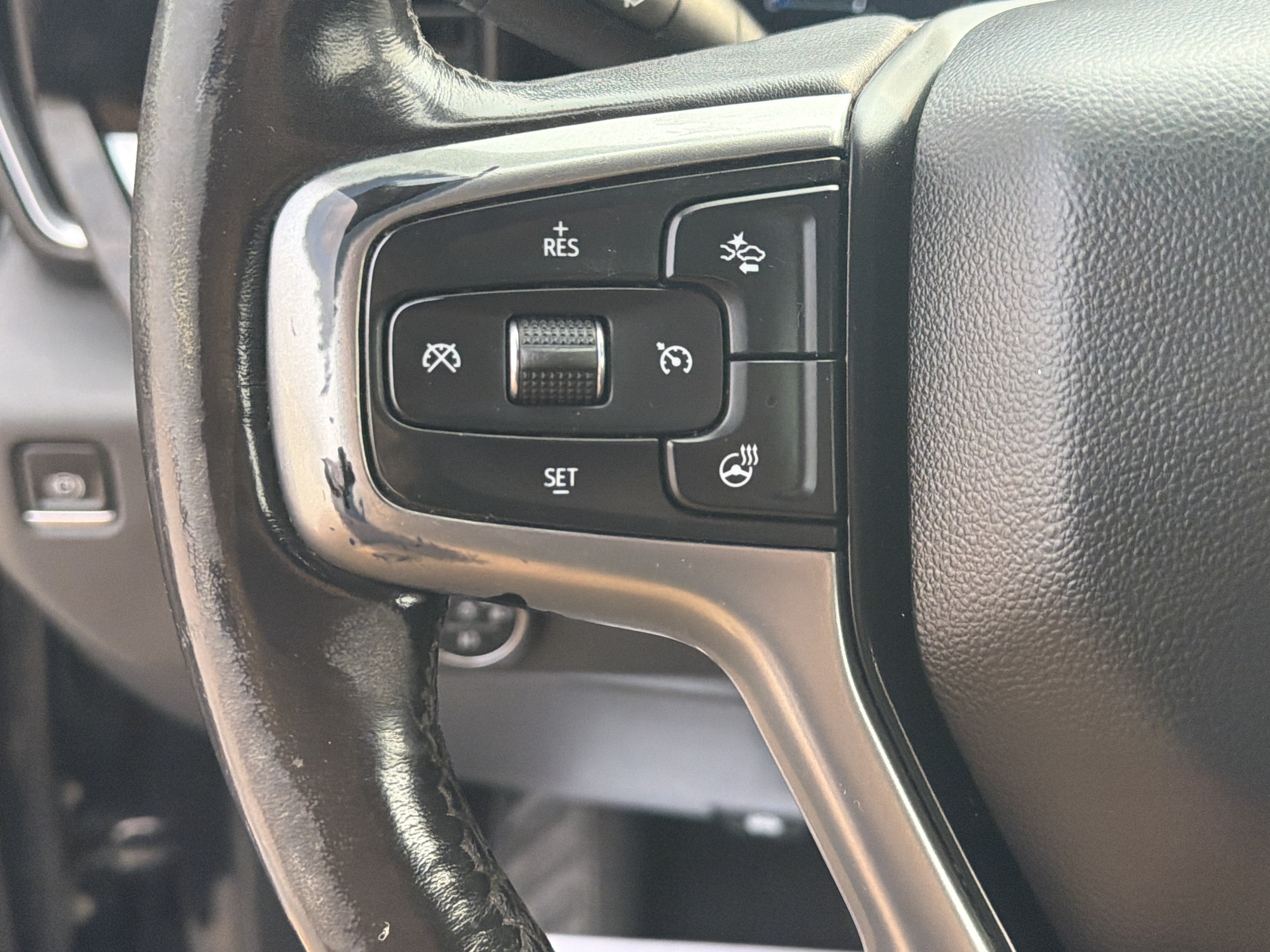 Used 2022 Chevrolet Silverado 1500 RST AWD/4WD image 21