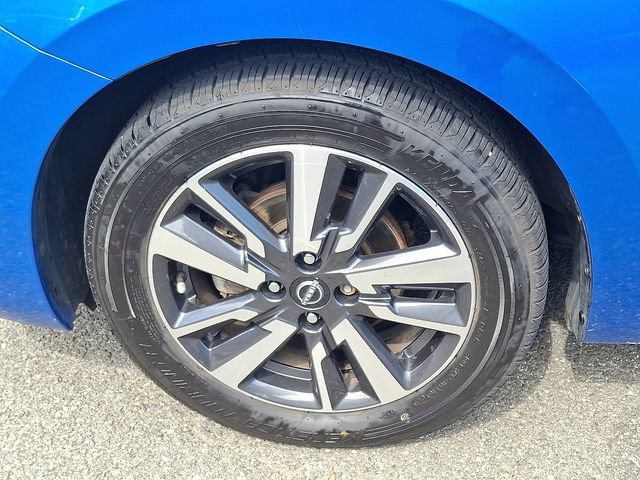 Used 2024 Nissan Versa SV FWD image 8