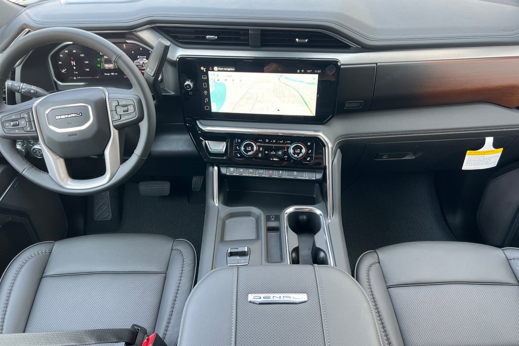 New 2026 GMC Sierra 2500 Denali w/ Technology Package image 10