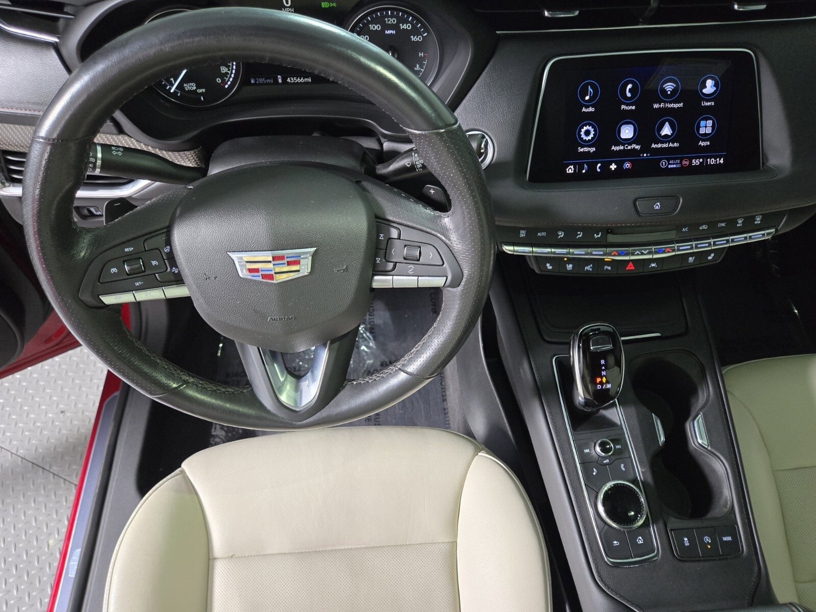 Used 2023 Cadillac XT4 Sport image 13