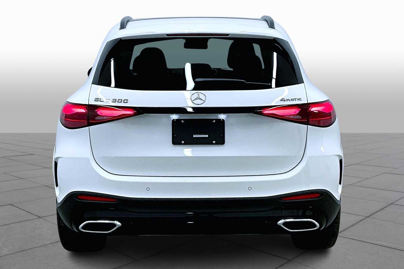 New 2025 Mercedes-Benz GLC 300 4MATIC image 4