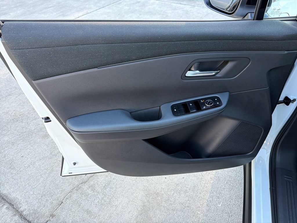 New 2026 Nissan Leaf SV+ FWD image 15