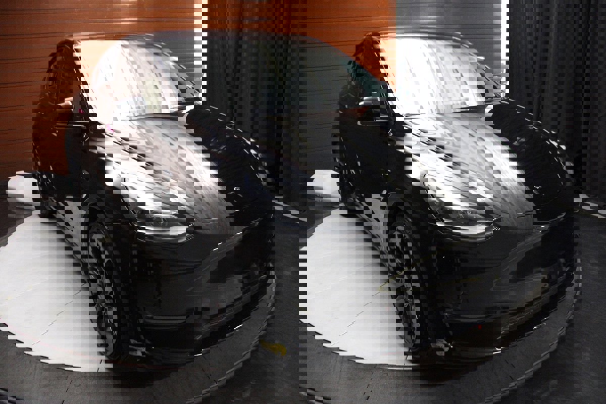 Used 2022 Tesla Model Y Performance image 10