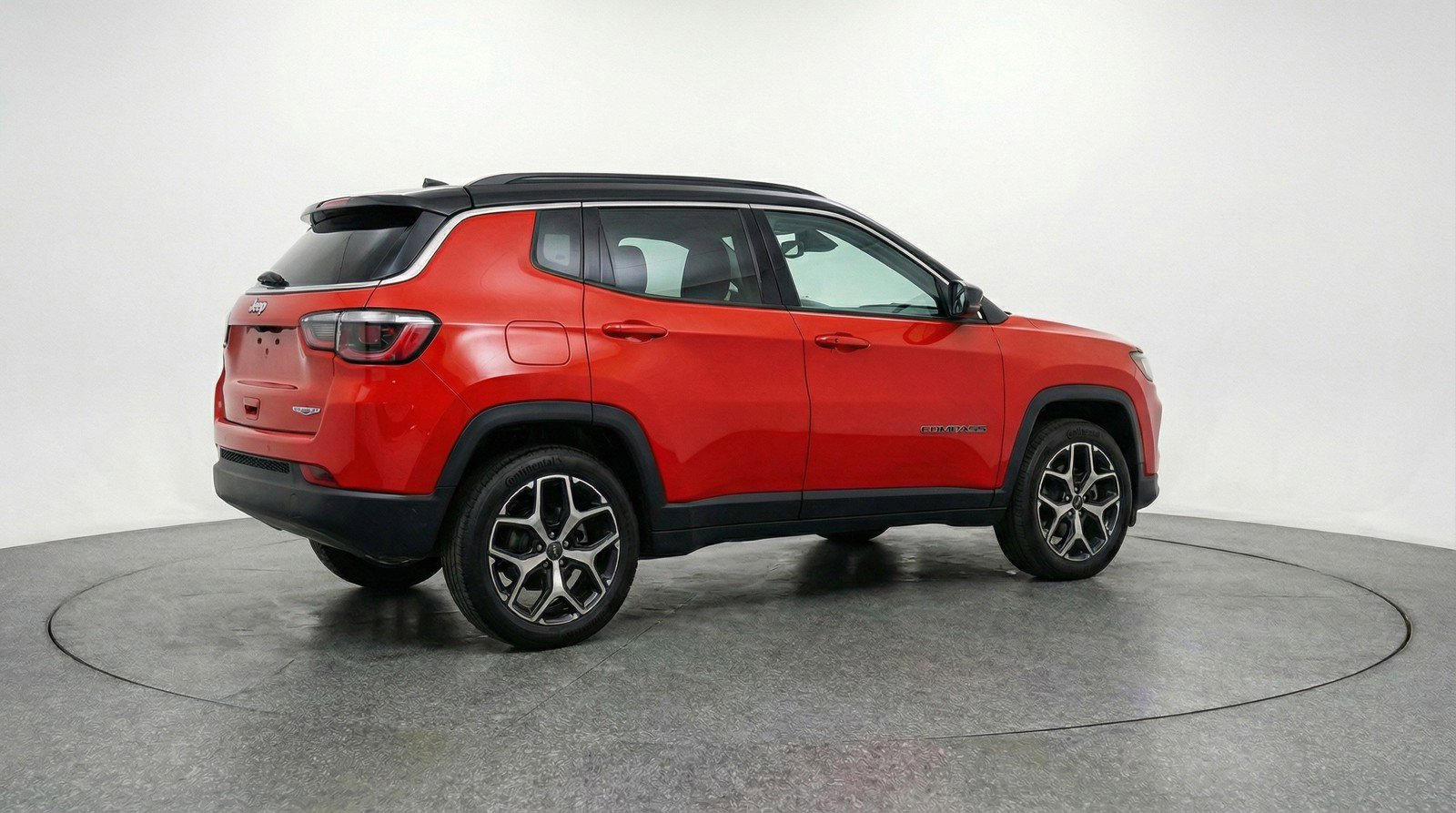 Used 2025 Jeep Compass Limited AWD/4WD image 9