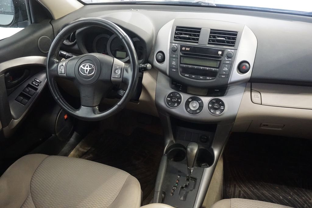 Used 2008 Toyota RAV4 Limited image 23