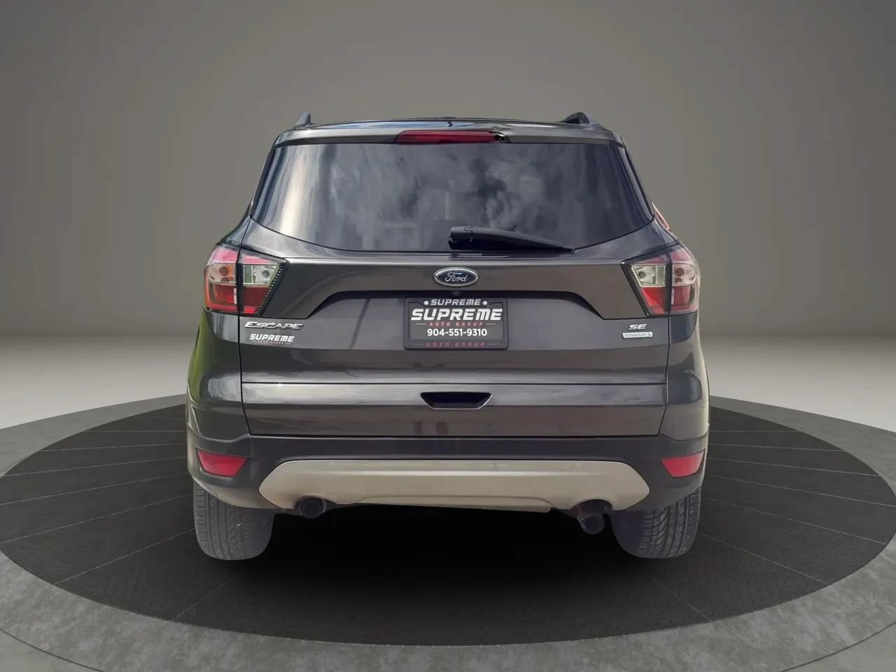 Used 2018 Ford Escape SE FWD image 4
