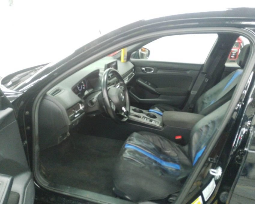 Used 2025 Honda Civic Sport image 9