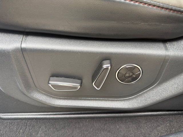 Used 2022 Ford F250 Platinum w/ FX4 Off-Road Package image 10