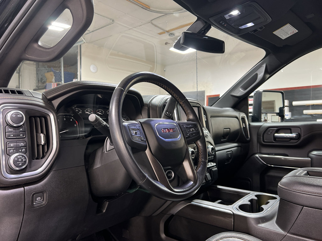 Used 2022 GMC Sierra 3500 AT4 AWD/4WD image 21