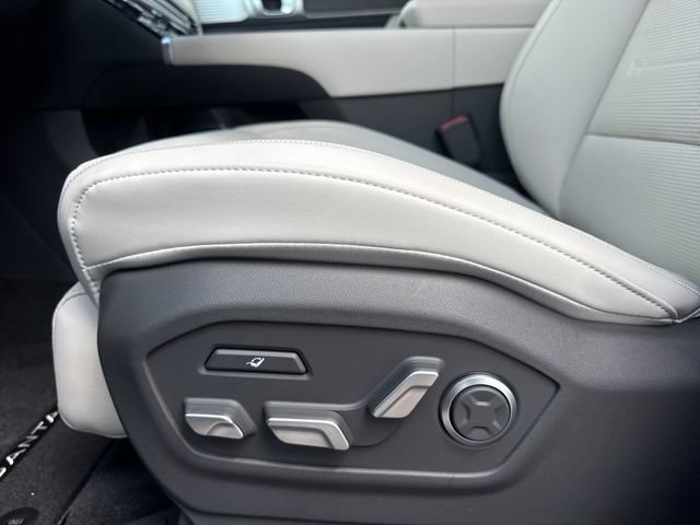New 2026 Hyundai Santa Fe Calligraphy AWD/4WD image 13