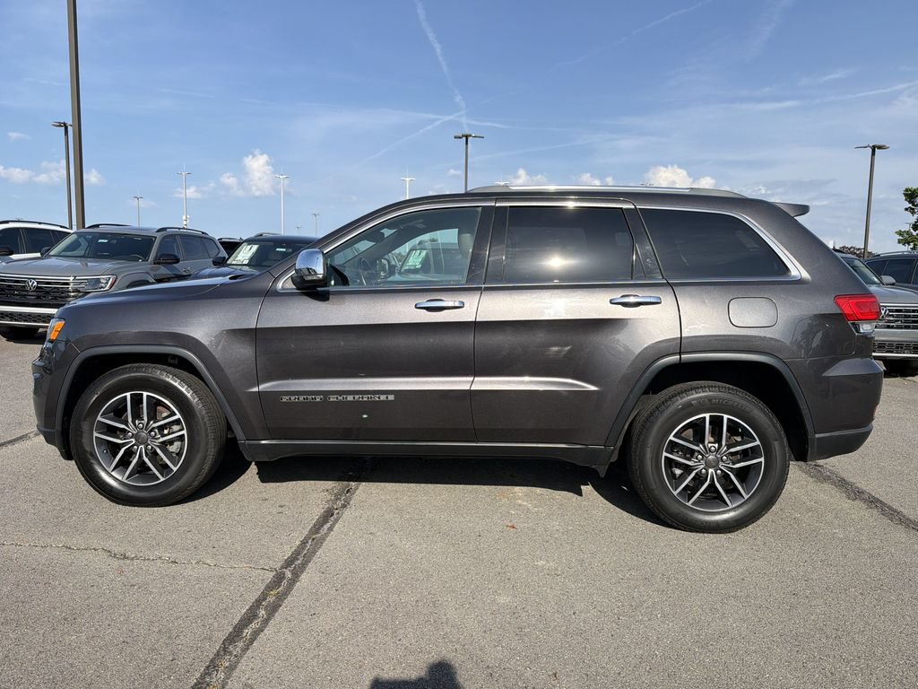 Used 2019 Jeep Grand Cherokee Limited RWD image 2