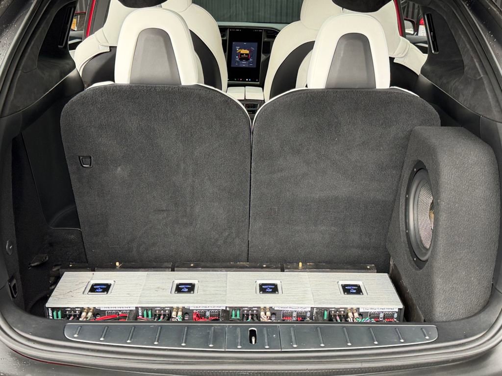 Used 2020 Tesla Model X Performance image 23