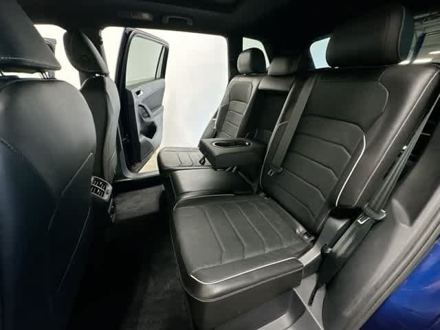 Used 2024 Volkswagen Tiguan SEL R-Line AWD/4WD image 20