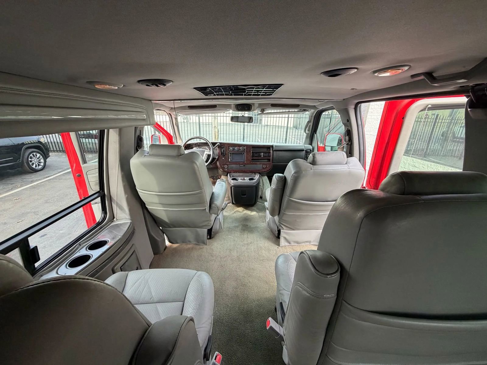 Used 2010 Chevrolet Express 1500 w/ Power Package image 35