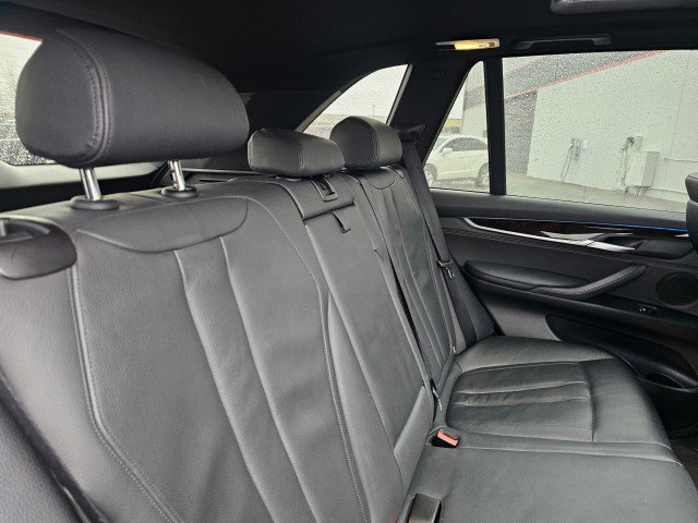 Used 2014 BMW X5 xDrive35i w/ M Sport image 19