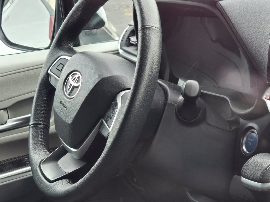 Certified 2022 Toyota Sienna XLE w/ XLE Plus Package FWD image 18