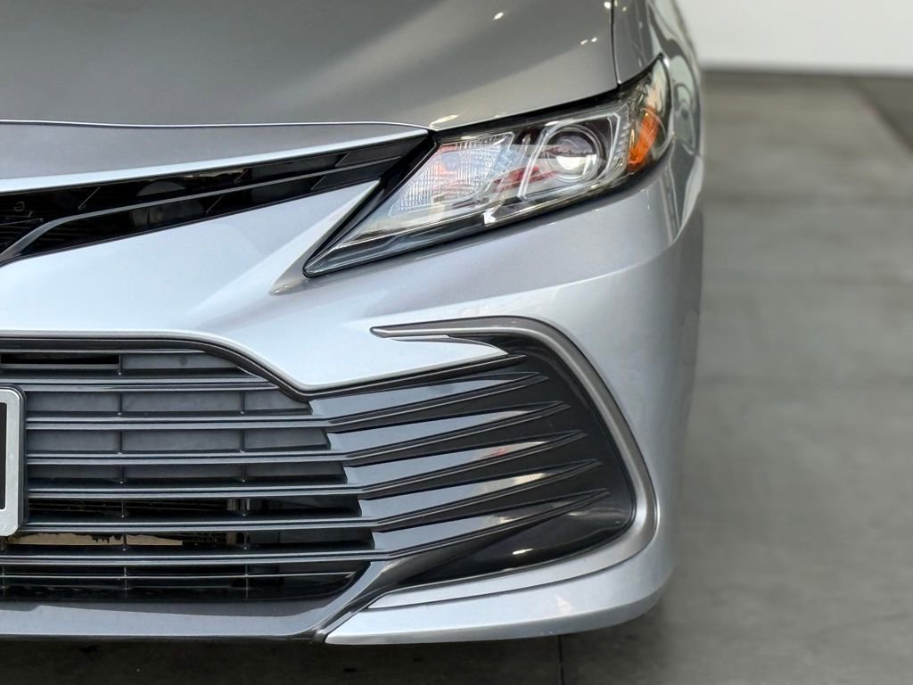 Certified 2022 Toyota Camry LE image 6