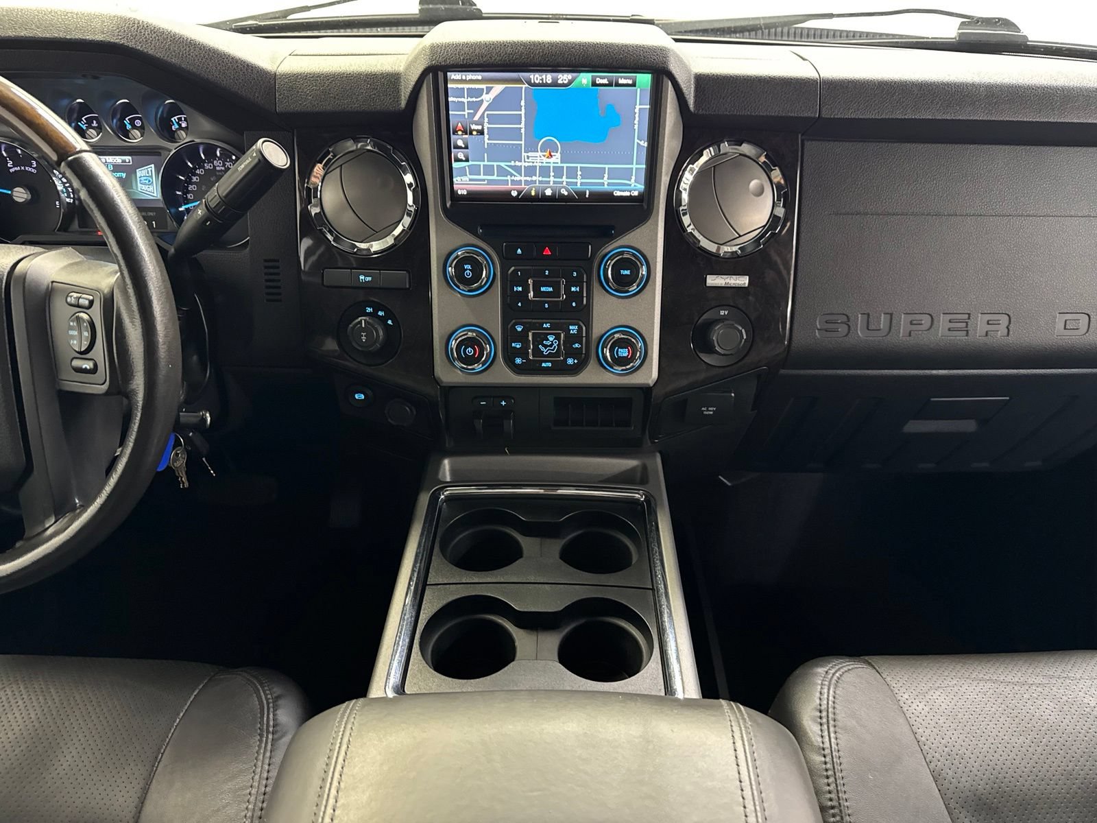 Used 2015 Ford F350 Platinum w/ Platinum Package AWD/4WD image 19