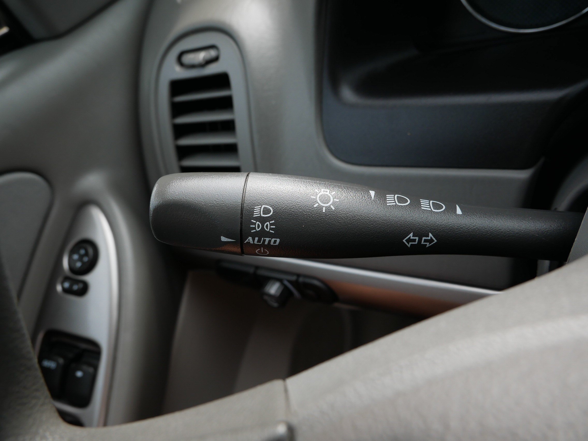 Used 2008 Chevrolet Malibu LS FWD image 28