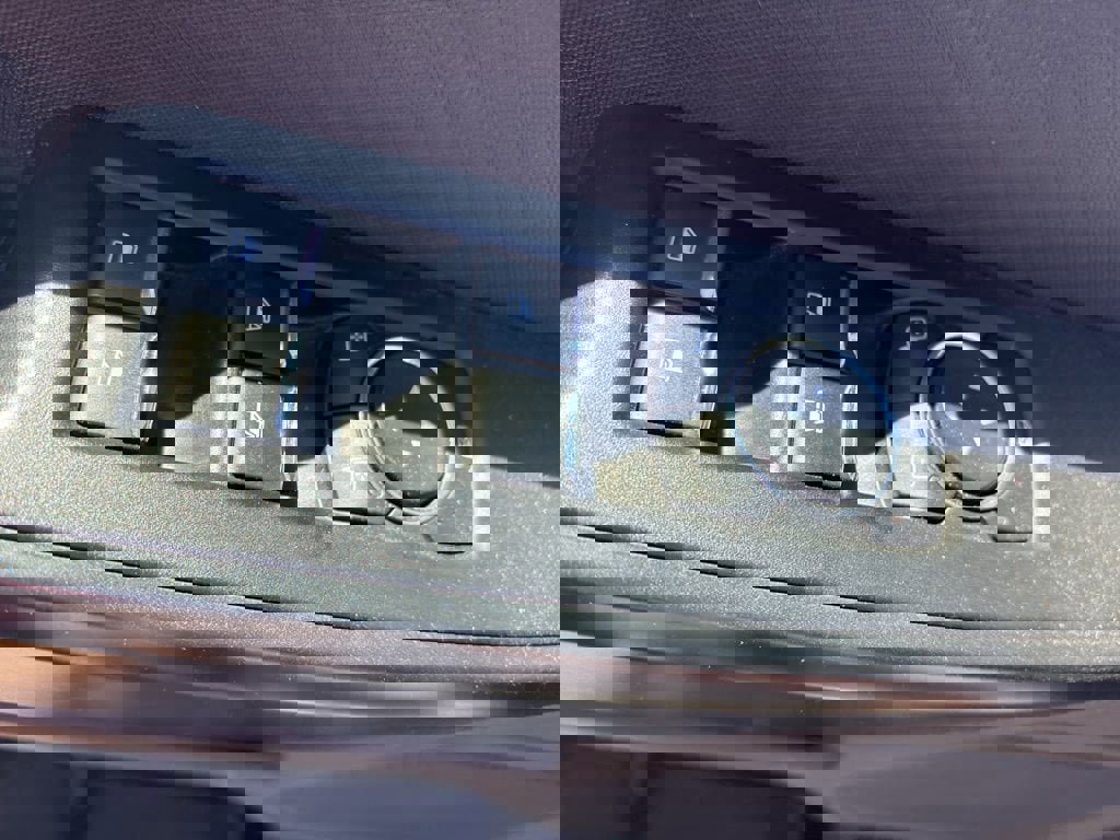 Used 2024 Ford F150 STX image 11