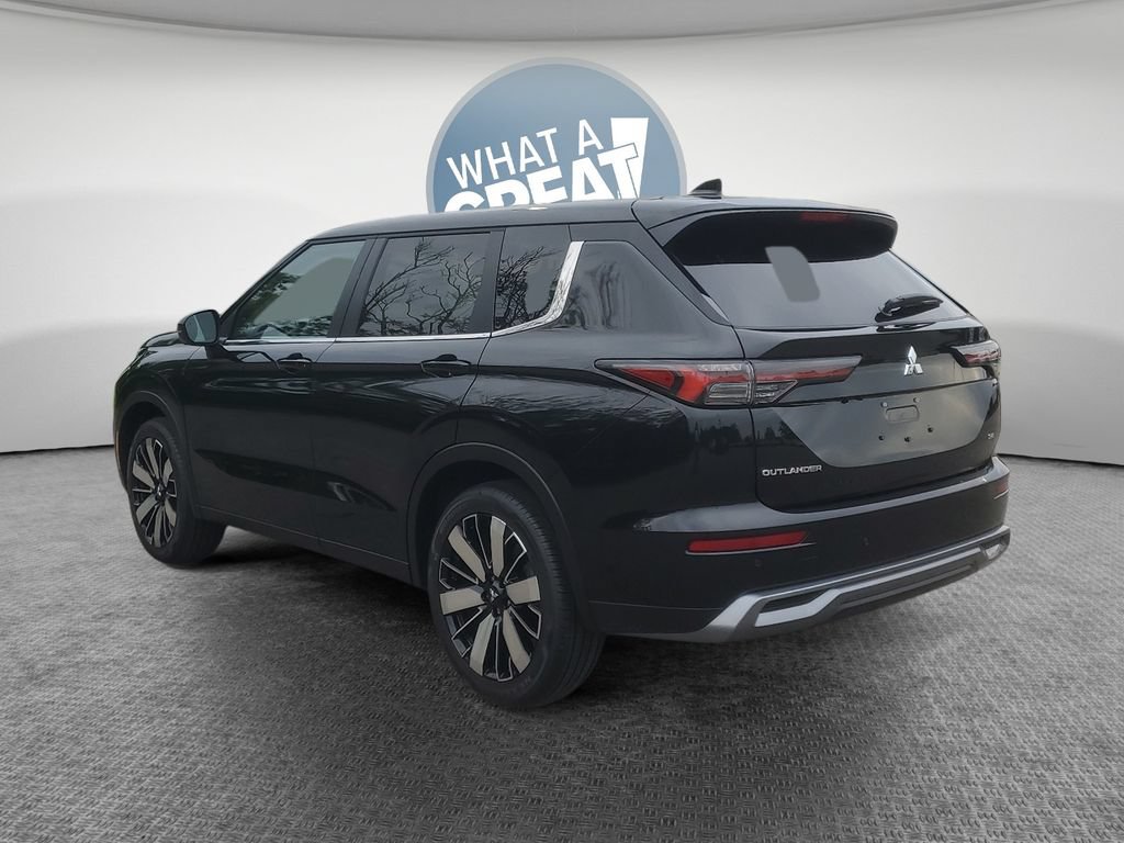 New 2026 Mitsubishi Outlander SE AWD/4WD image 6