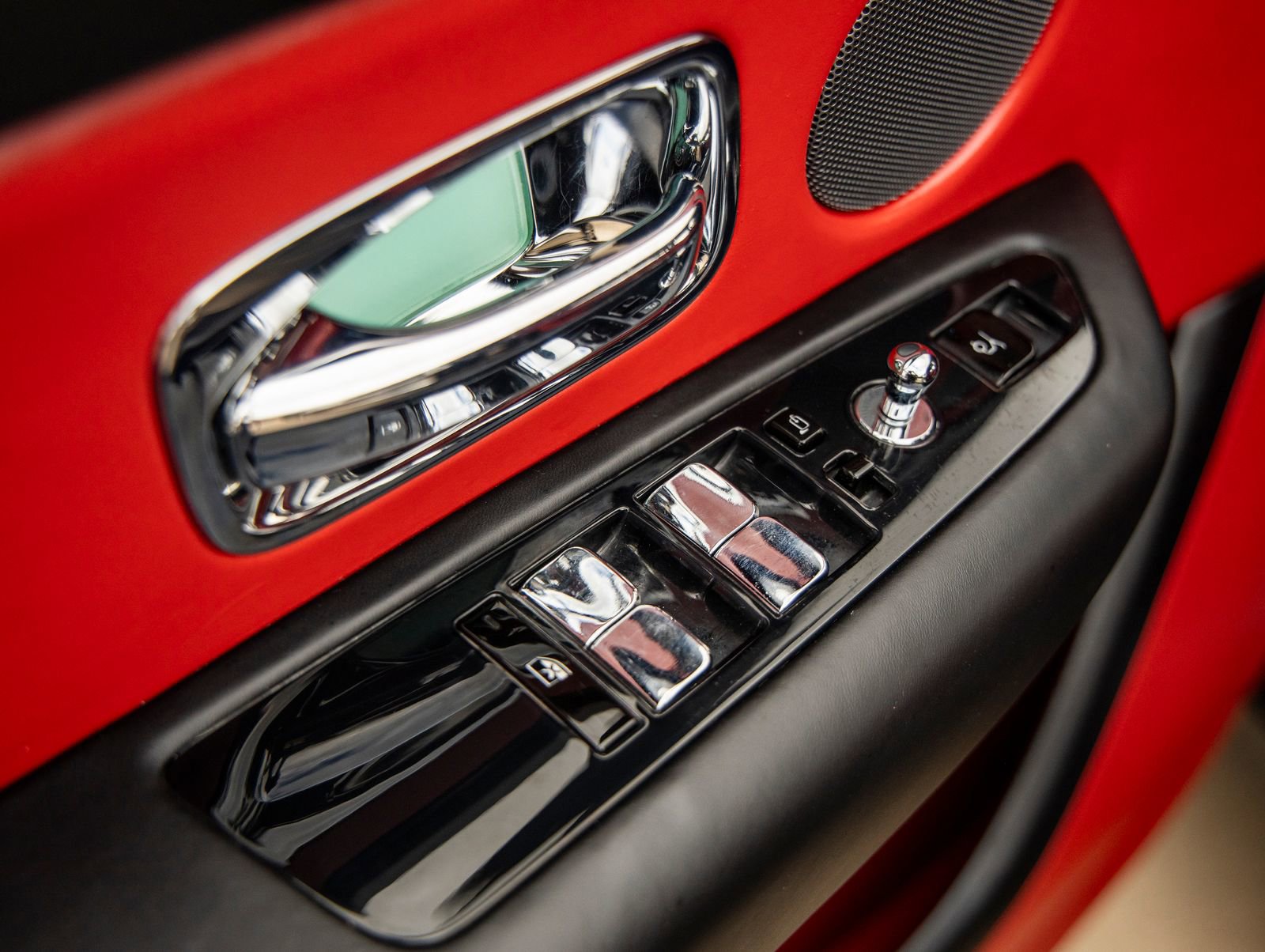 Certified 2021 Rolls-Royce Cullinan image 22