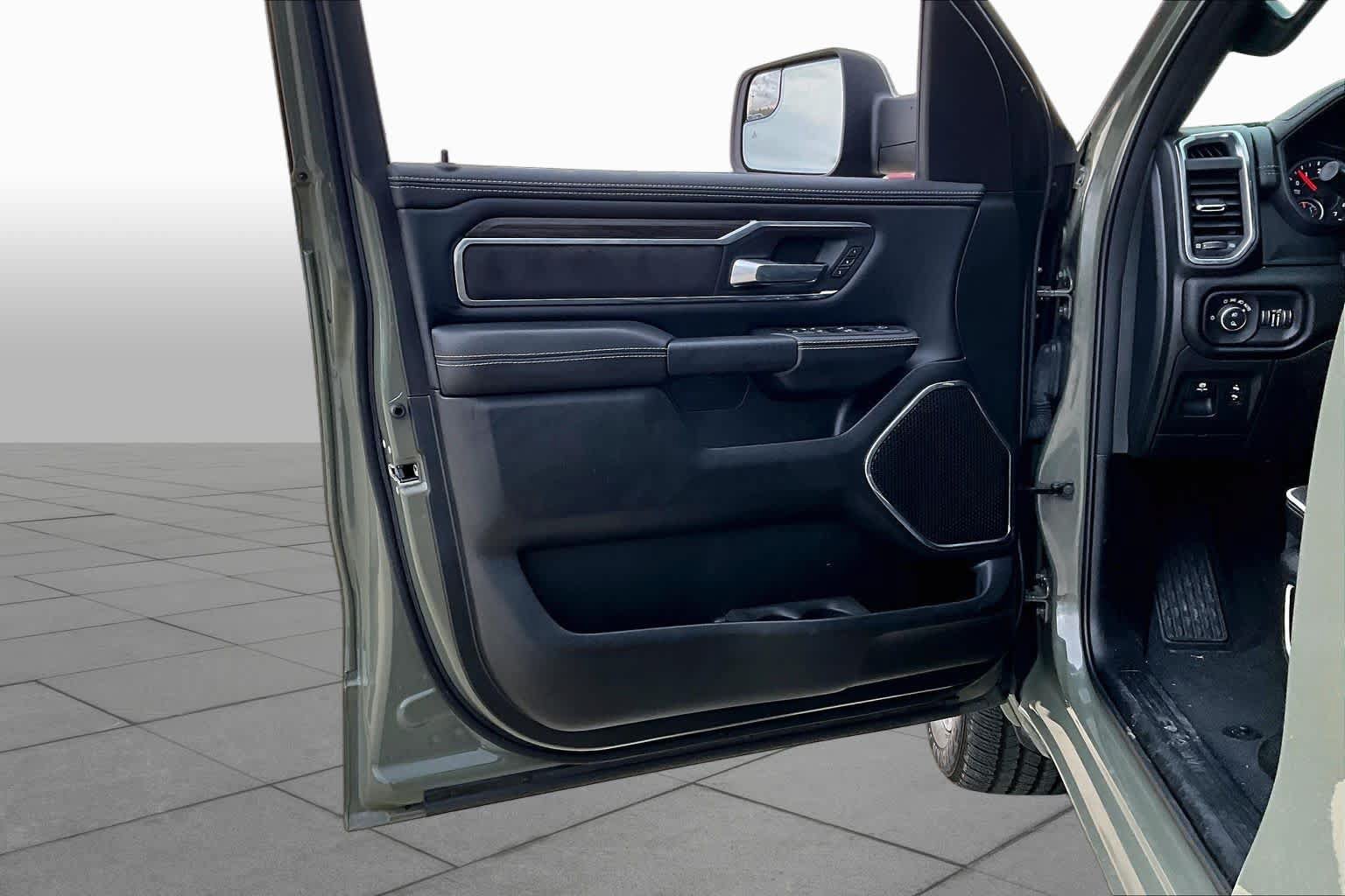 Used 2026 RAM 1500 Laramie AWD/4WD image 22