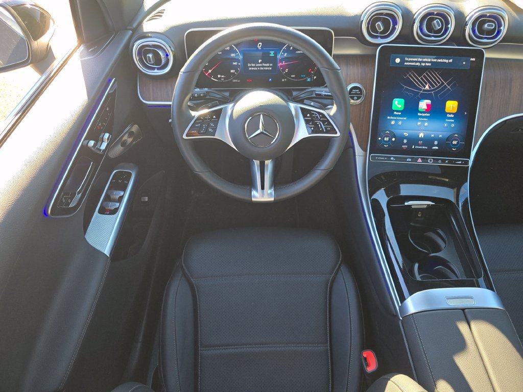 Used 2026 Mercedes-Benz GLC 300 4MATIC image 23
