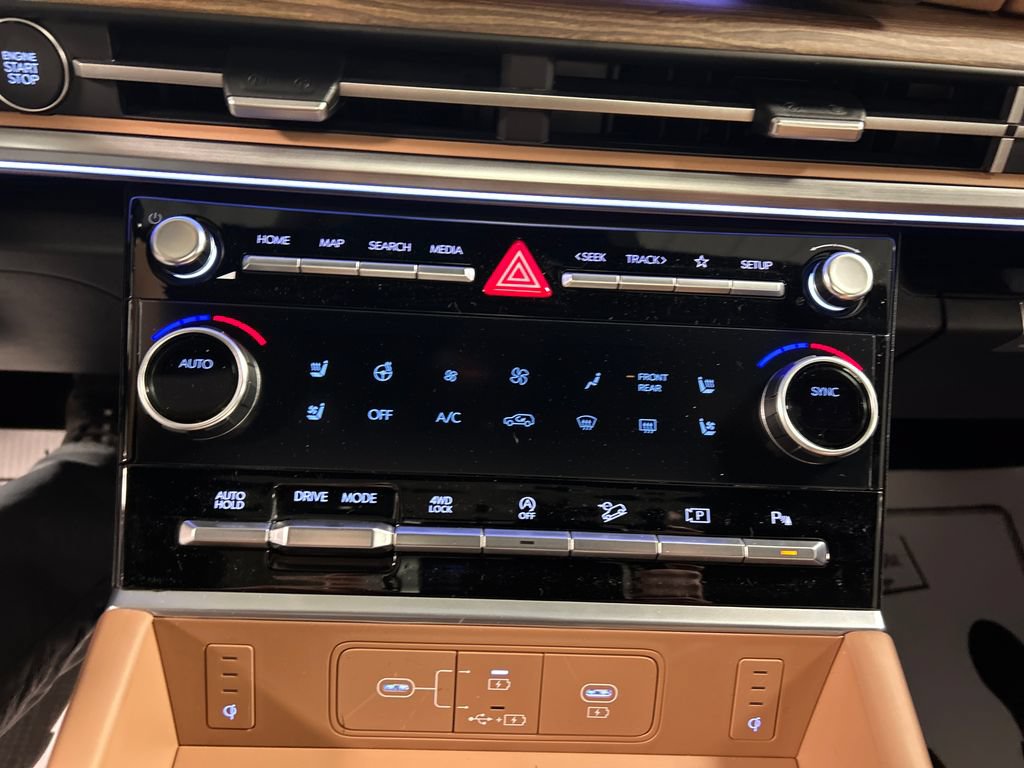 New 2026 Hyundai Santa Fe Limited AWD/4WD image 17