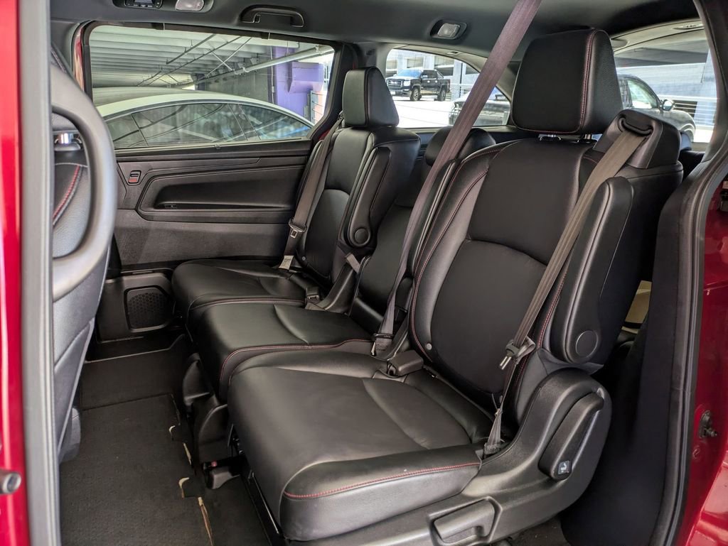 Used 2025 Honda Odyssey Sport-L image 24