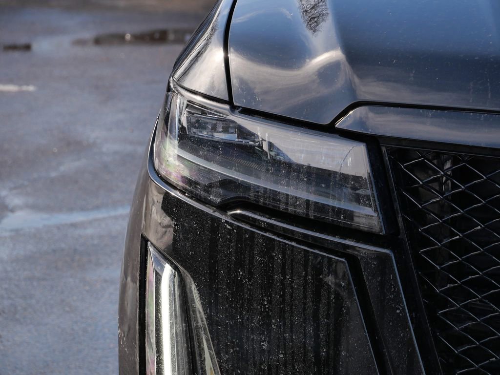 Used 2022 Cadillac Escalade ESV Sport w/ Touring Package image 3