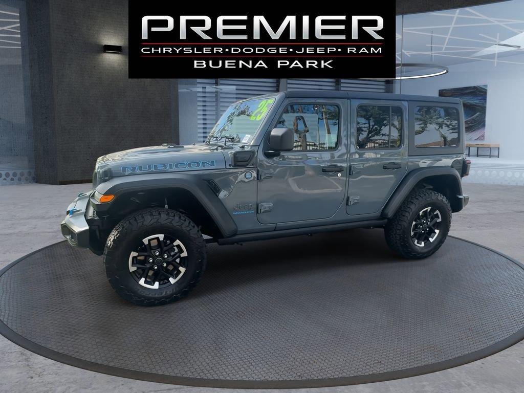 Used 2025 Jeep Wrangler Unlimited Rubicon 4xe w/ Convenience Group image 4
