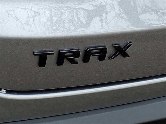 Used 2025 Chevrolet Trax LT w/ Driver Confidence Package image 30