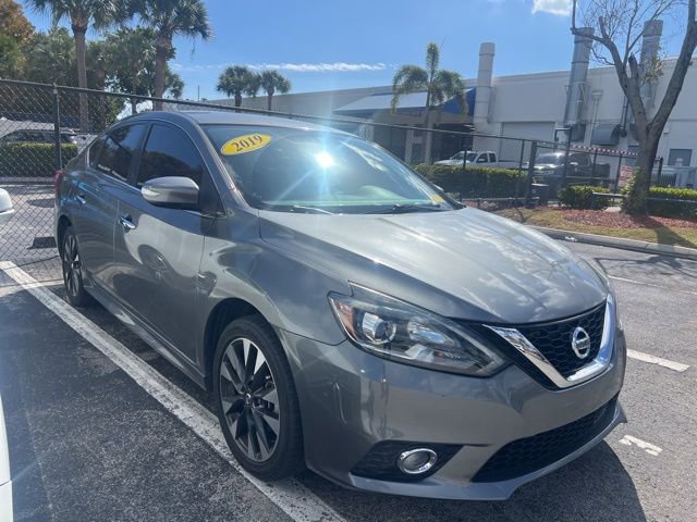 Used 2019 Nissan Sentra SR image 1