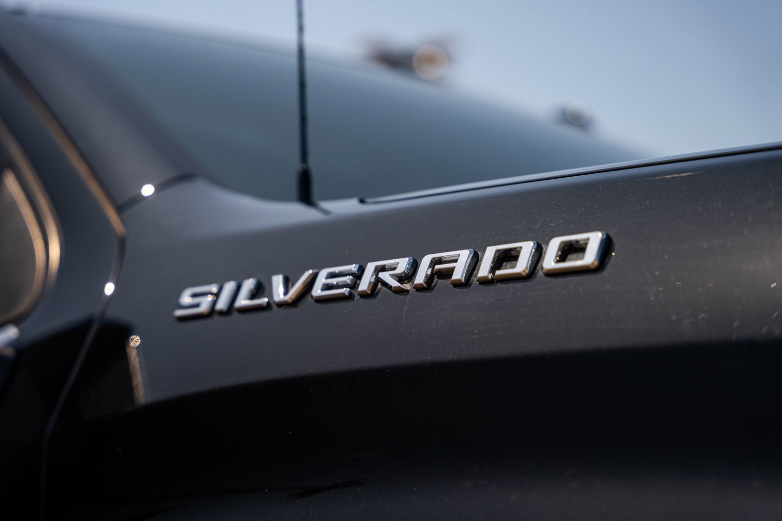 Used 2022 Chevrolet Silverado 1500 LTZ w/ LTZ Premium Package image 11