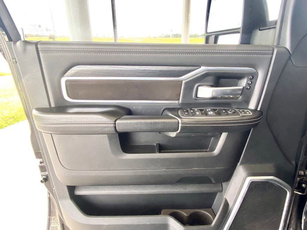 Used 2023 RAM 2500 Laramie w/ Night Edition AWD/4WD image 13