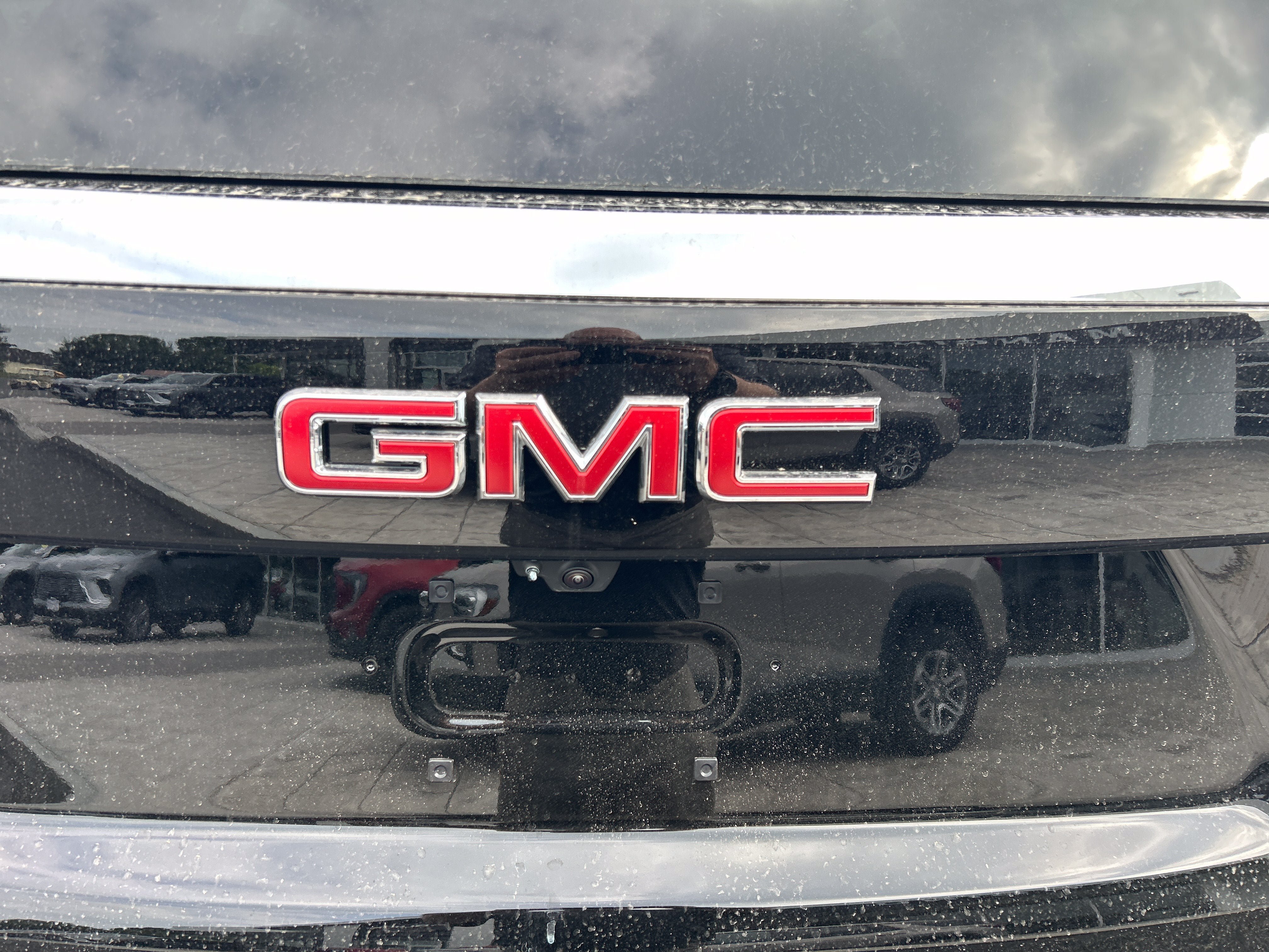 New 2026 GMC Yukon Elevation AWD/4WD image 10