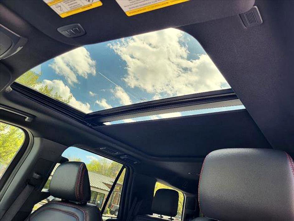 New 2024 Ford Expedition Limited RWD image 15