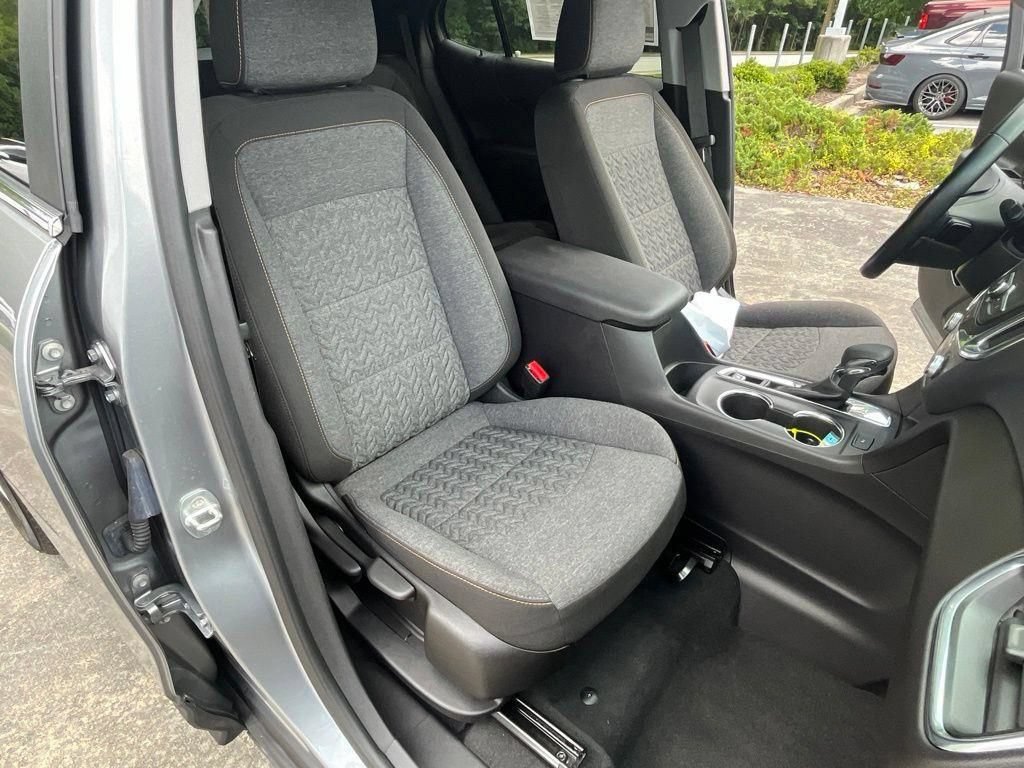 Used 2023 Chevrolet Equinox LT FWD image 27