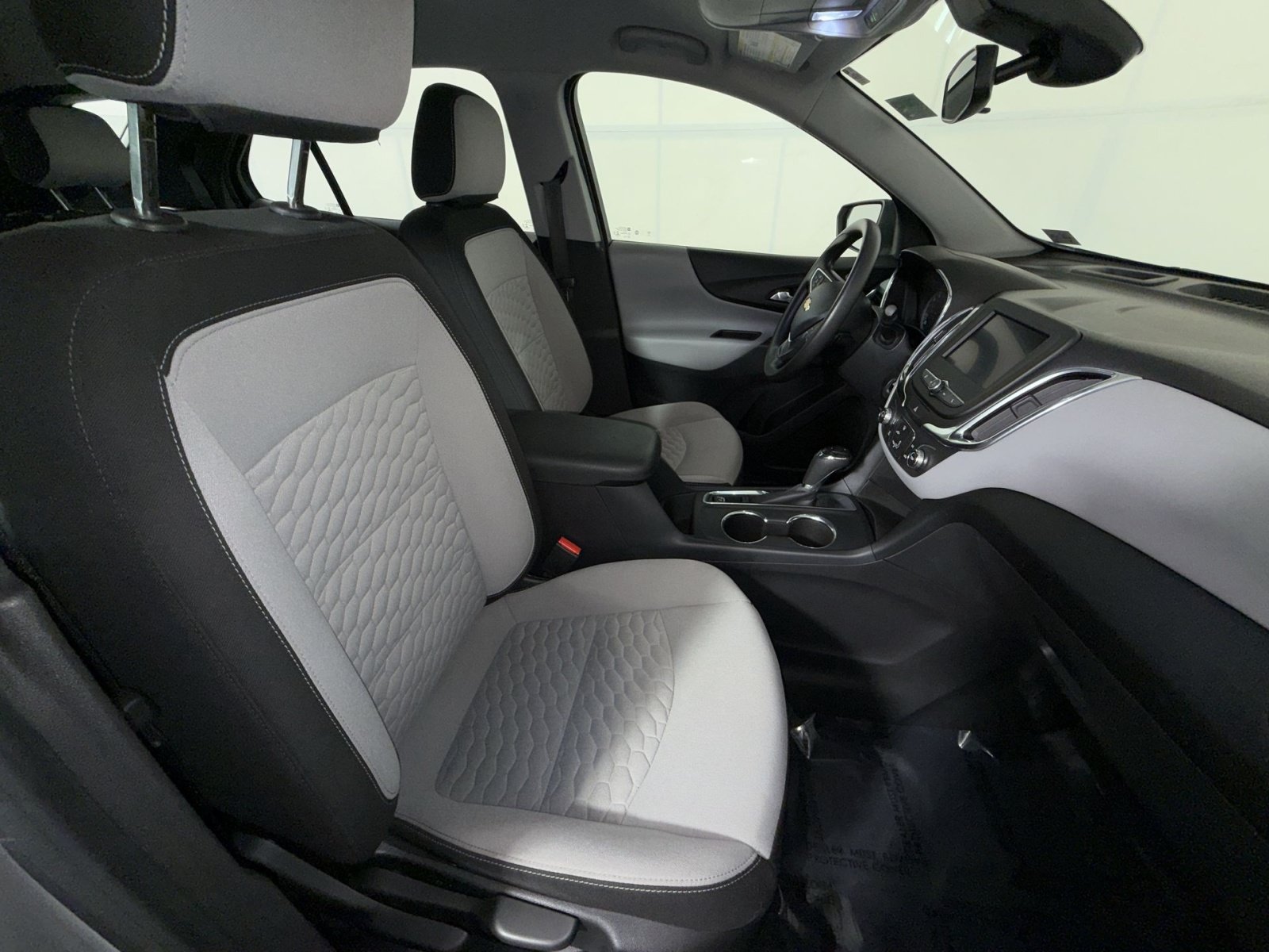 Used 2021 Chevrolet Equinox LS FWD image 26